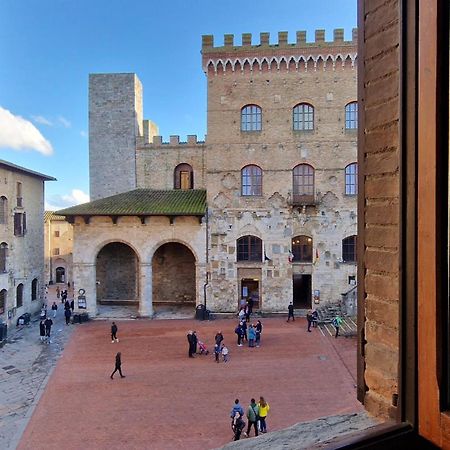 Sangi Studio Apartment - With Amazing View Of The Duomo San Gimignano Exterior foto